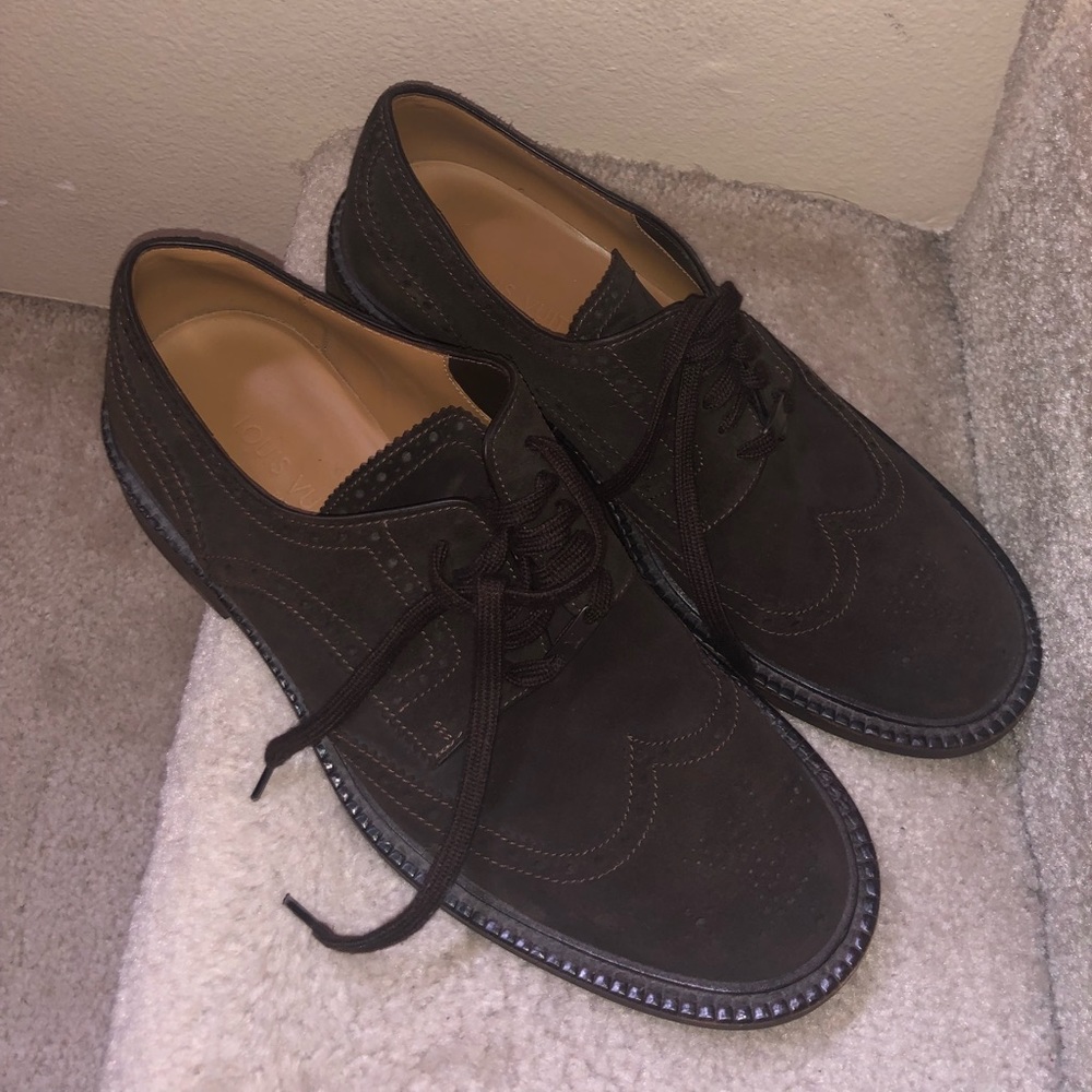 LOUIS VUTTON SHOES